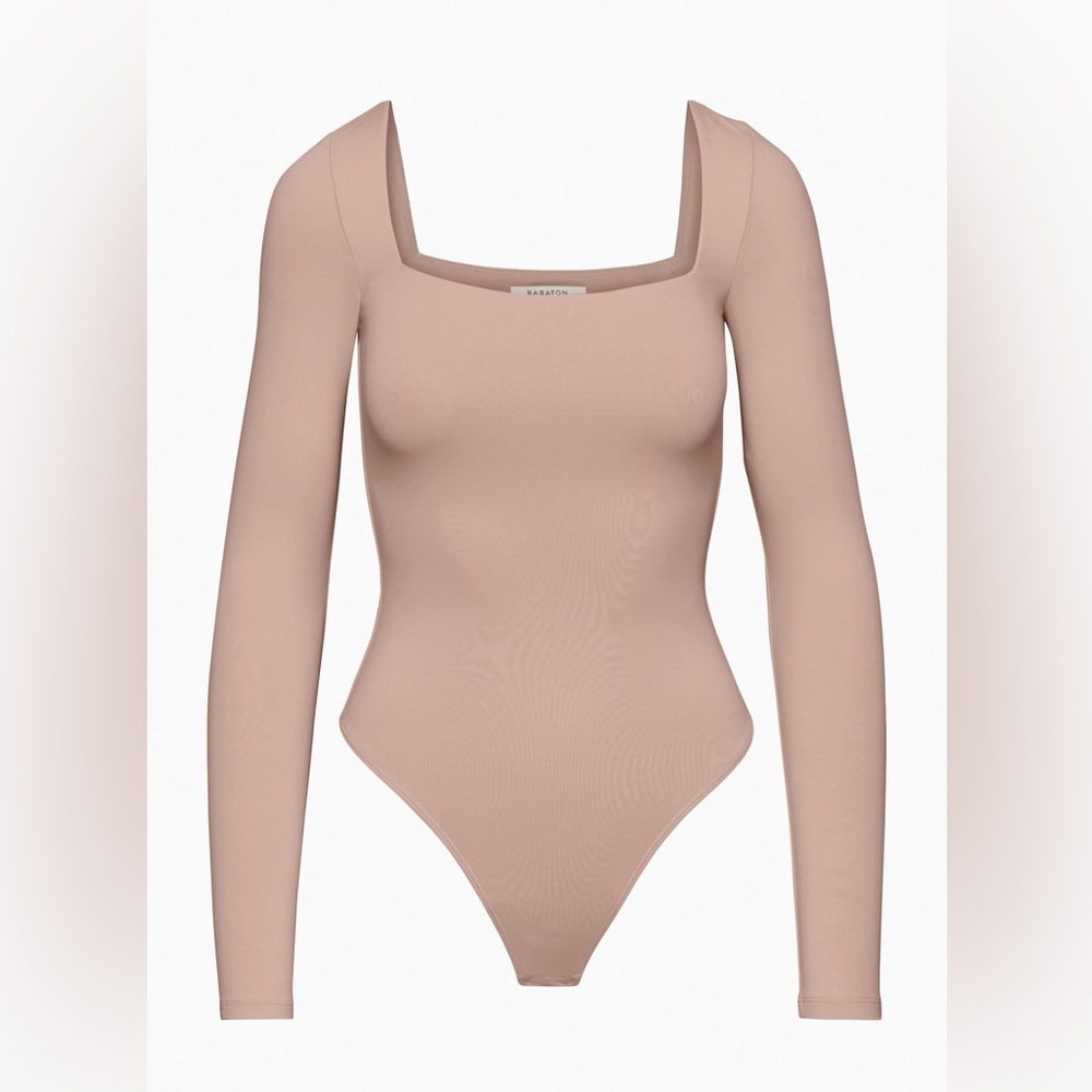 Aritizia Babaton M Toasty Contour Bodysuit